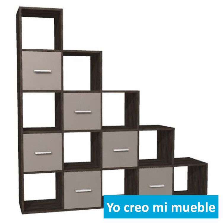 mueble bajo escalera beis y en madera